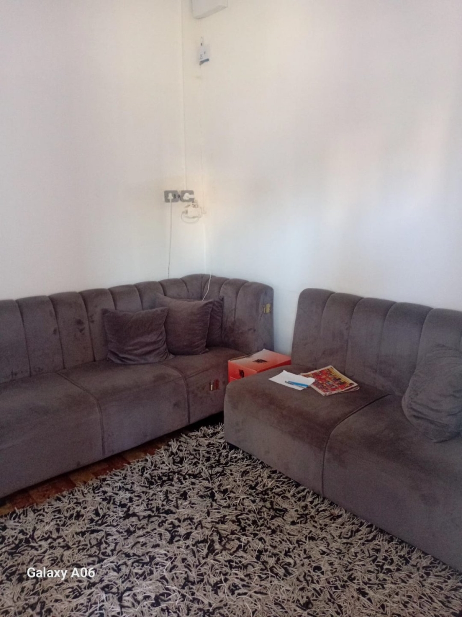 To Let 1 Bedroom Property for Rent in Ruyterwacht Western Cape